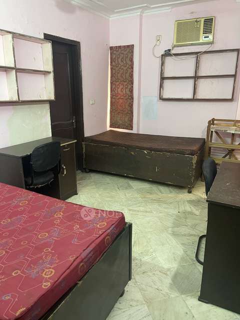 PG for Girls in Old Rajender Nagar Market