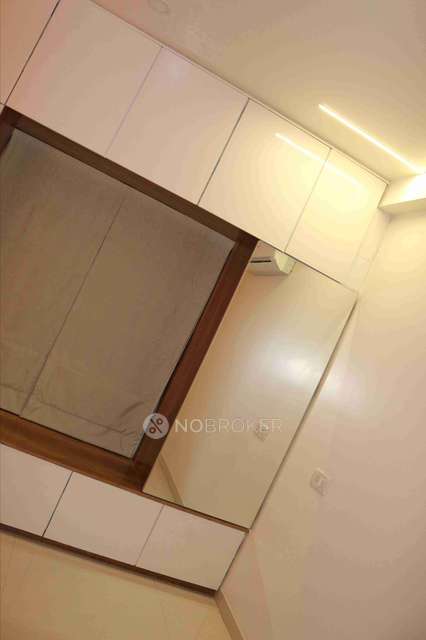 2 BHK Flat In New Dindoshi Ekdant Chs, Goregaon For Sale  In Goregaon