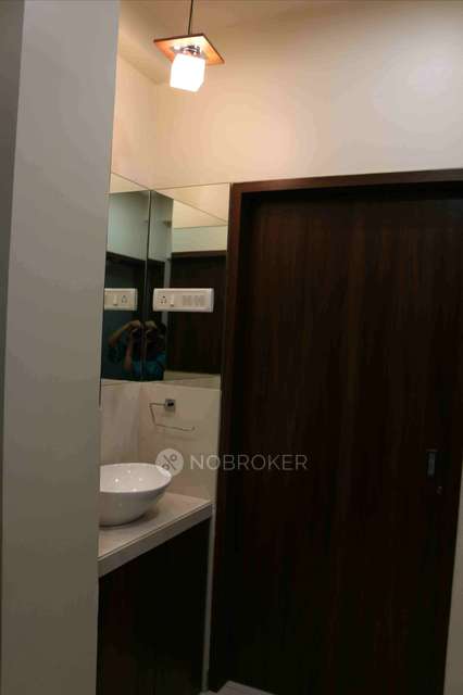 2 BHK Flat In New Dindoshi Ekdant Chs, Goregaon For Sale  In Goregaon