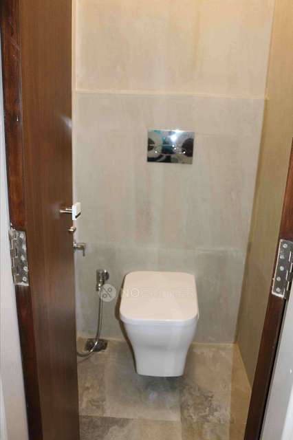 2 BHK Flat In New Dindoshi Ekdant Chs, Goregaon For Sale  In Goregaon