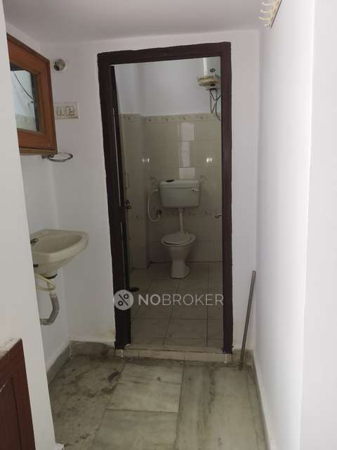 2 BHK Flat In Srinivasa Homes For Sale  In Miyapur