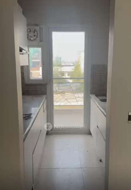 3 BHK Flat In Central Park Flower Valley, Sector33 For Sale  In Flower Valley Central Park