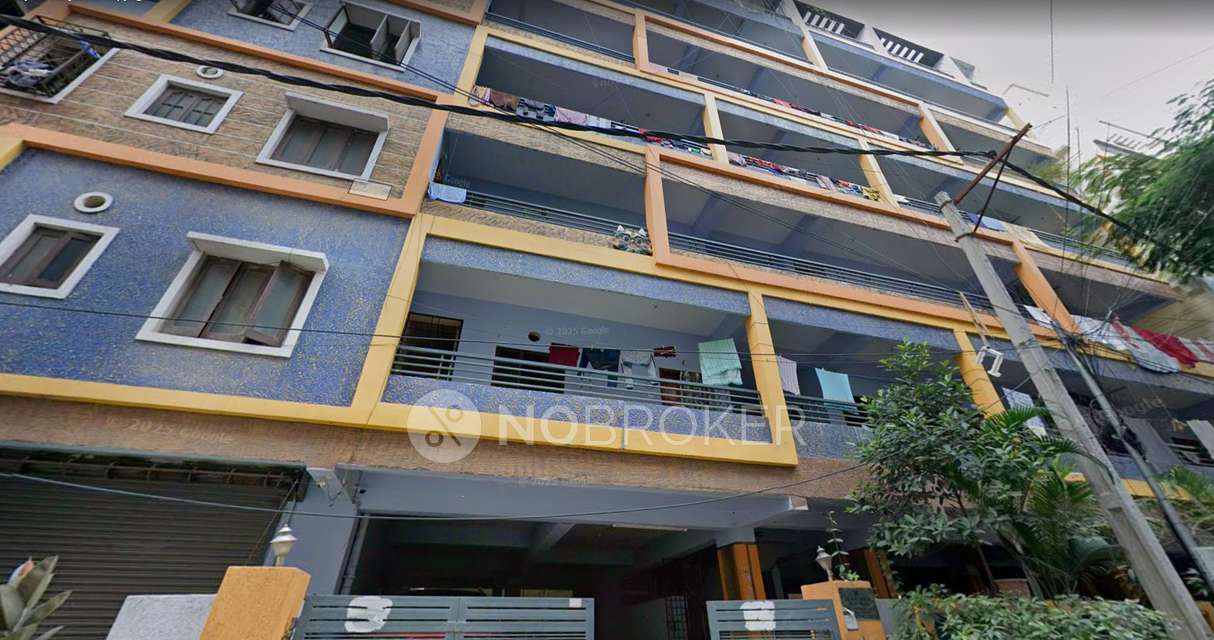 Shared Room for  In 1 BHK  In Vedeesh Casel  In Kukatpally