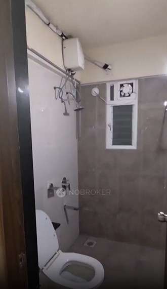 Single Room for Female In 2 BHK  In Majestique Towers In Upper Kharadi