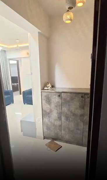 Shared Room for Female In 2 BHK  In Majestique Towers In Upper Kharadi