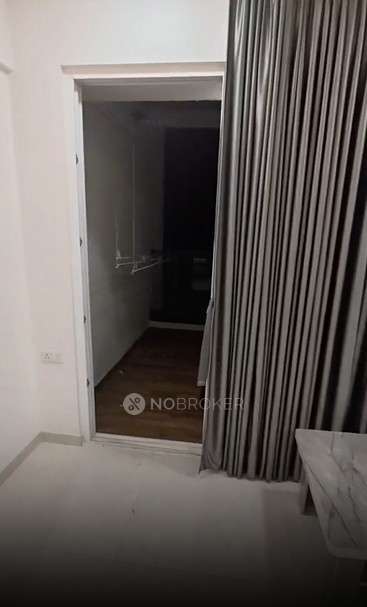 Shared Room for Female In 2 BHK  In Majestique Towers In Upper Kharadi