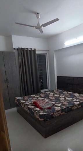 Single Room for Female In 2 BHK  In Majestique Towers In Upper Kharadi