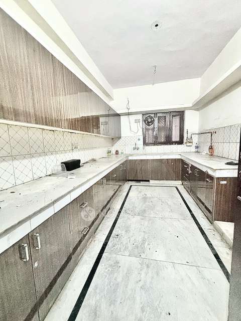 3 BHK Flat In Express View Hig Apartment for Rent  In Sector 105 Pertol Pump