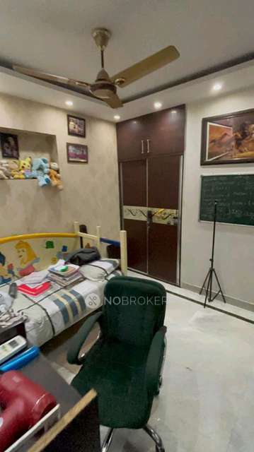 2 BHK Flat In Standalone Building  For Sale  In Block 28, West Patel Nagar, Patel Nagar