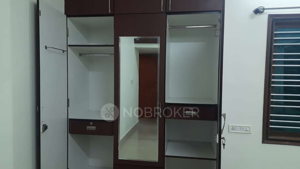 3 BHK Flat In Golden Castle Apartments, Kalyan Nagar for Rent  In Kalyan Nagar