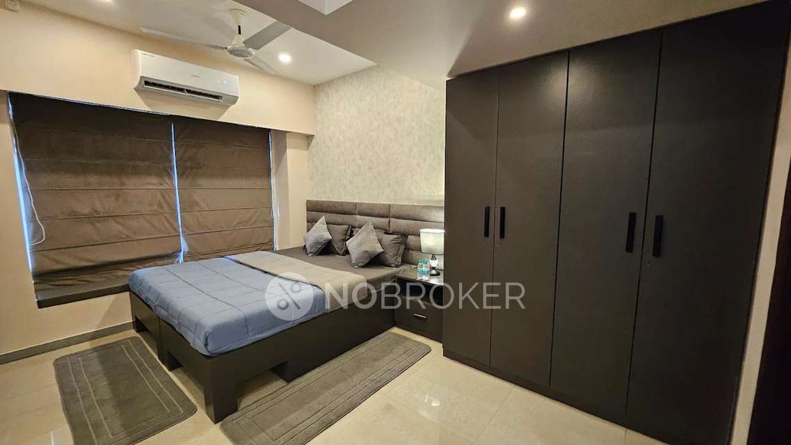 Office Space in Wakad, Pune for sale 