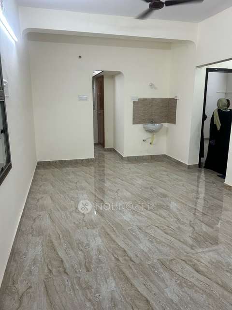 2 BHK Flat In Saravana Apartments For Sale  In Virugambakkam