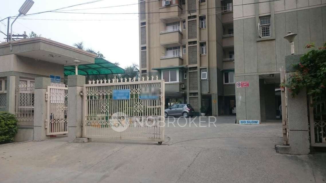 3 BHK Flat In Alakananda For Sale  In Vasant Nagari Ground