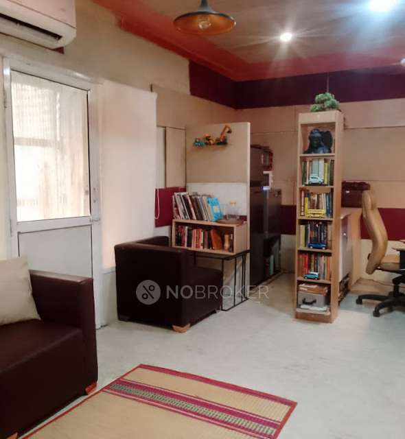 Industrial Building in Noida Phase-2, Noida for Rent 