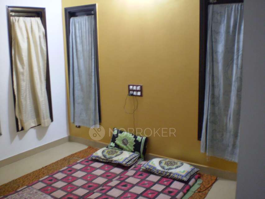 4+ BHK Flat For Sale  In Kumaraswamy Layout