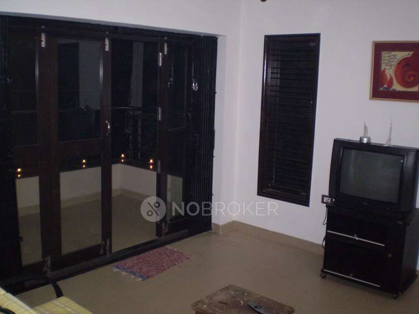 4+ BHK Flat For Sale  In Kumaraswamy Layout