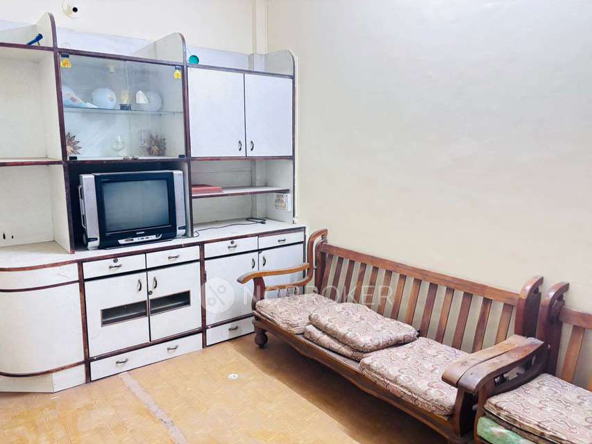 Shared Room for Female In 1 BHK  In  Aundh