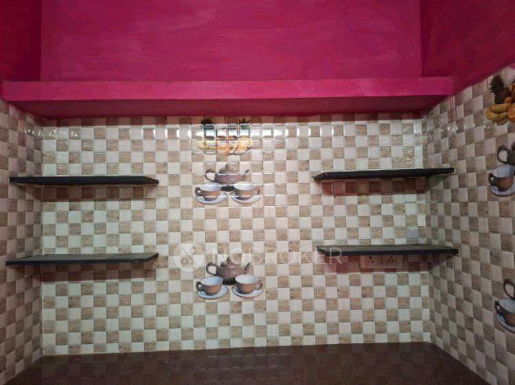 1 BHK Flat In Own House for Rent  In Selaiyur