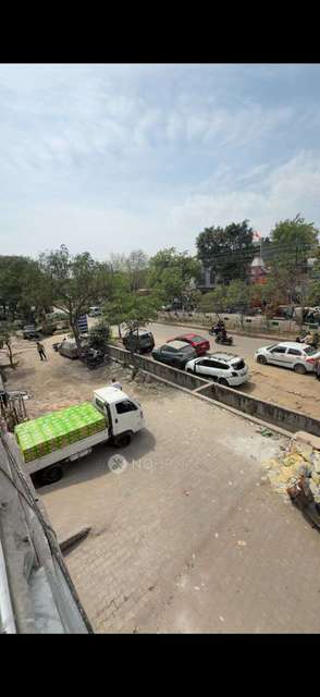 Showroom in Ghaziabad, Ghaziabad for Rent 