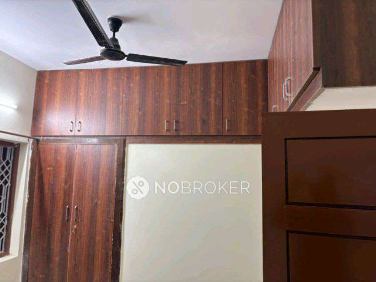 2 BHK House for Rent  In Leather Mart