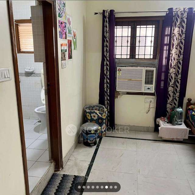 Single Room for Female In 3 BHK  In Standalone Building  In Madhapur