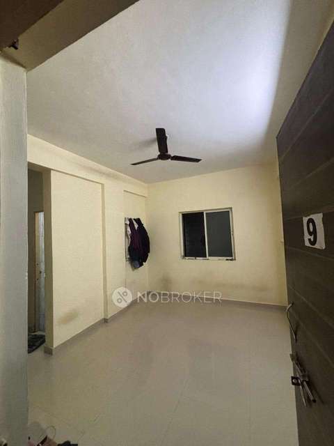 Shared Room for Male In 1 RK  In Tanpura Apartment In Karvenagar