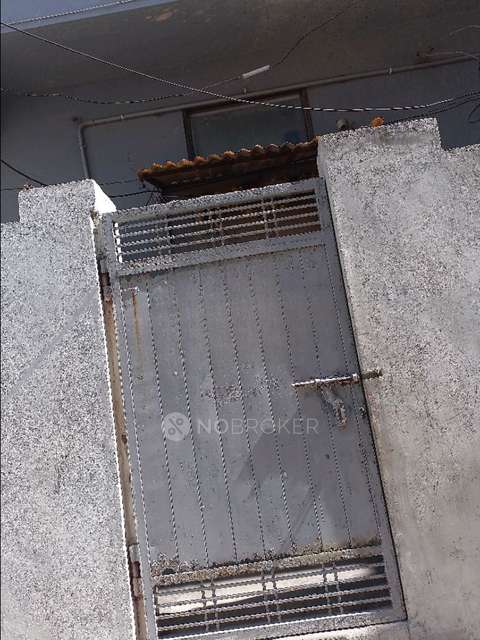 1 BHK Flat For Sale  In Hafeezpet