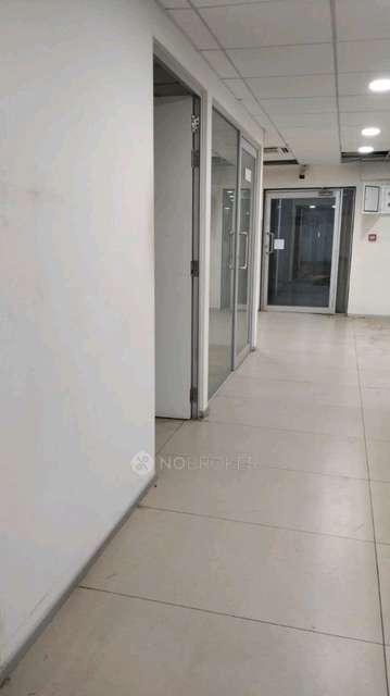 Office Space in Linking Road, Mumbai for Rent 