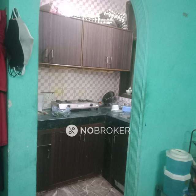 2 BHK Flat In Standalone Bulding for Rent  In South Extension I