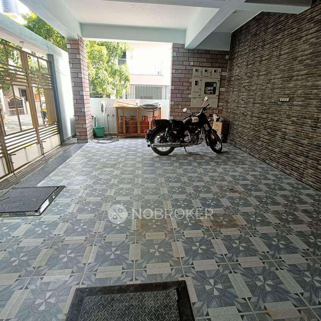 4 BHK House For Sale  In  Mallathahalli