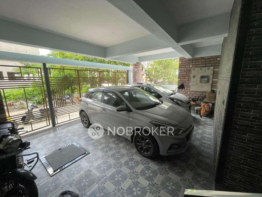 4 BHK House For Sale  In  Mallathahalli