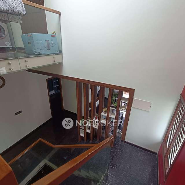 4 BHK House For Sale  In  Mallathahalli