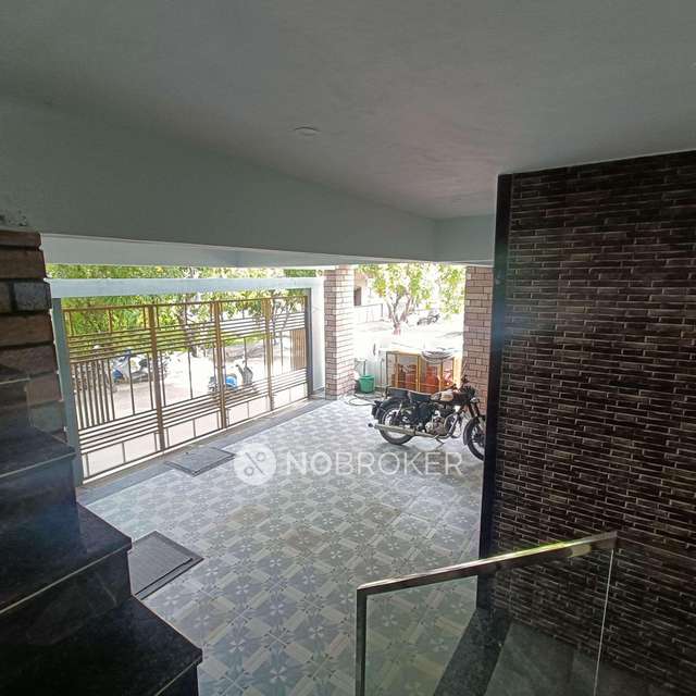 4 BHK House For Sale  In  Mallathahalli