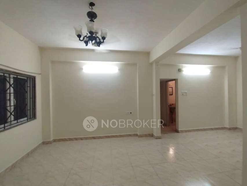 2 BHK Flat In Ramaniyam Abishek  For Sale  In Thiruvanmiyur