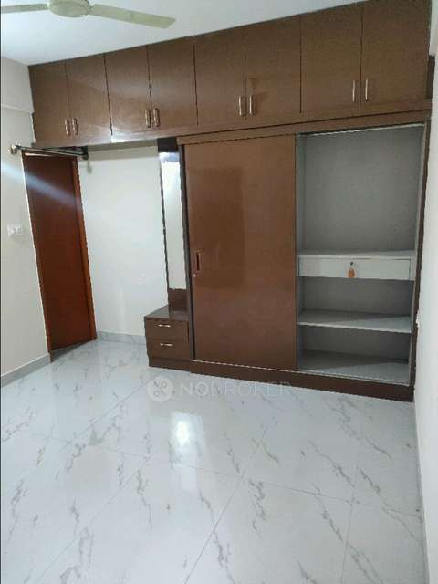 Single Room for Male In 3 BHK  In Sb In Singayyanapalya