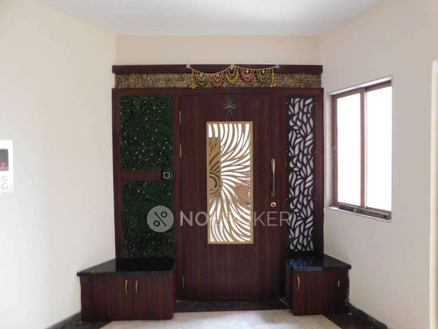 Shared Room for Female In 4 BHK  In Fortaleza Chsl In Kalyani Nagar