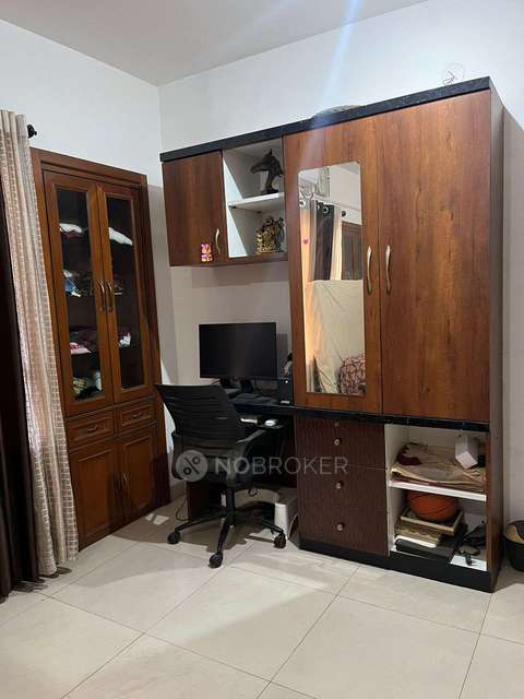 Shared Room for Female In 4 BHK  In Fortaleza Chsl In Kalyani Nagar