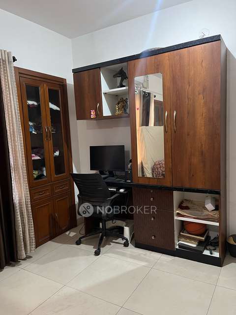 Shared Room for Female In 4 BHK  In Fortaleza Chsl In Kalyani Nagar