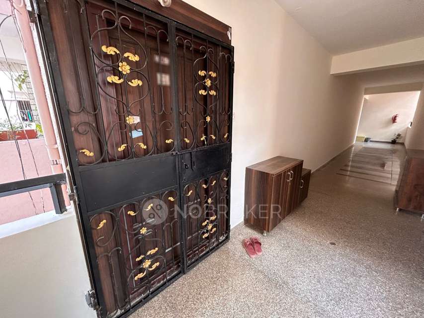 2 BHK Flat In Luxor Apartmnet For Sale  In Kondapur