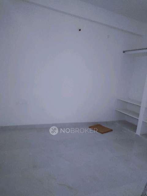 2 BHK Flat In Ssv Icon for Rent  In Machabollaram
