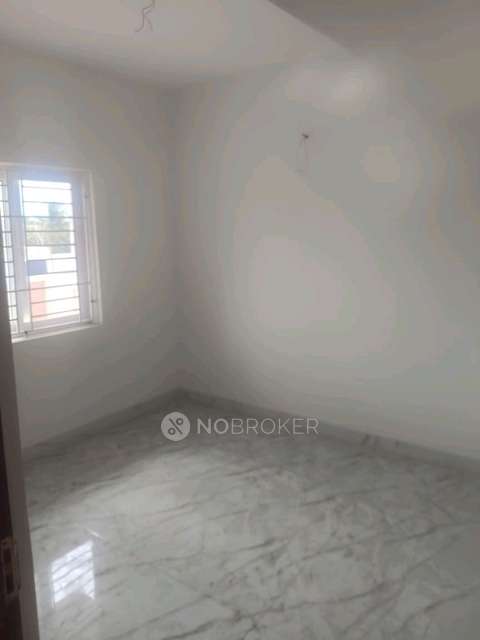 2 BHK Flat In Sbb For Sale  In Nathan Clinic