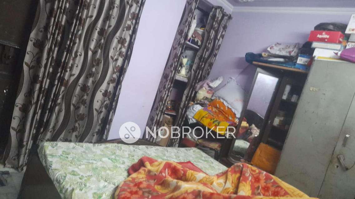 2 BHK Flat In Tower Wali Building  For Sale  In Shahdara