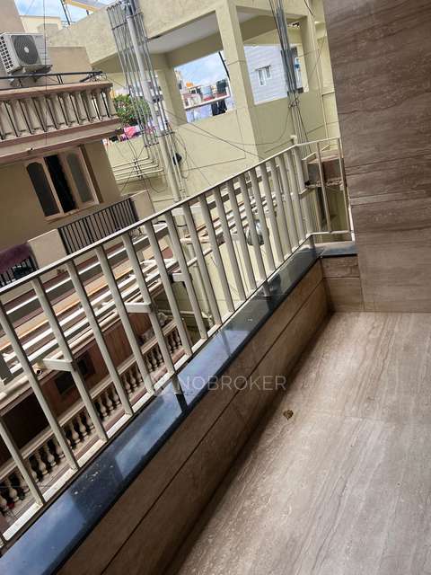 Single Room for Female In 3 BHK  In Garden Apartments In Sampangirama Nagar