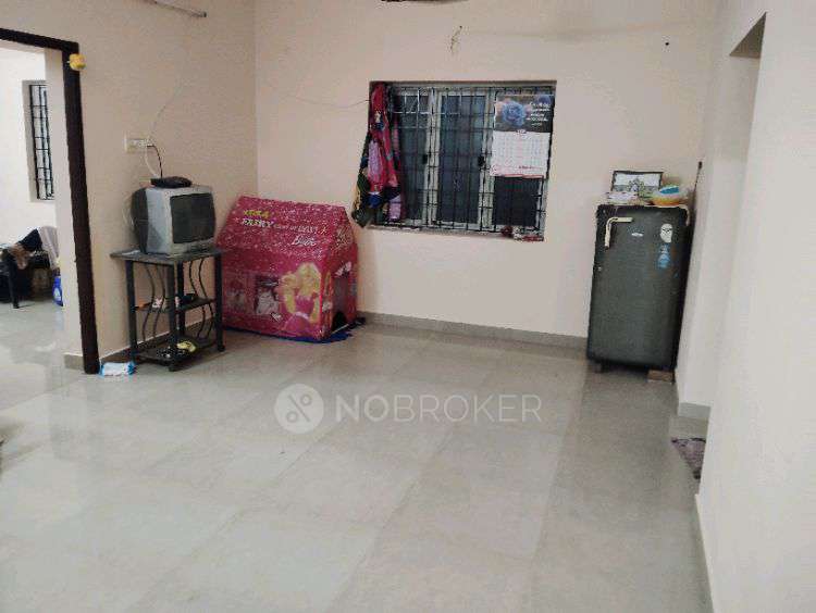 2 BHK Flat In Db Aarthi Homes  for Rent  In Mudichur Attacompany