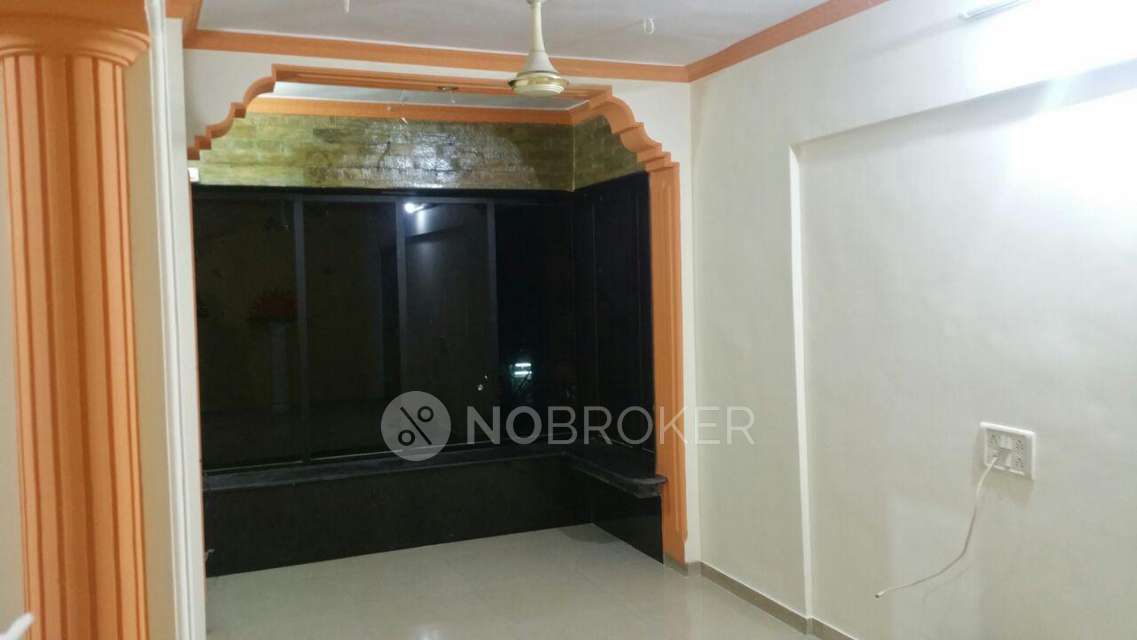 1 BHK Flat In Madhu Manisha Chs For Sale  In Santacruz East