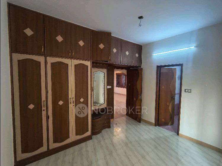 3 BHK Flat In Royal Garden Apartments for Rent  In Royal Garden Apartment