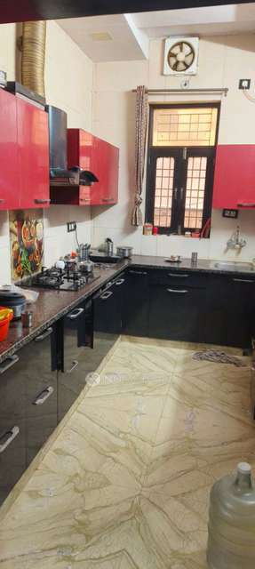 4+ BHK House For Sale  In Sultanpuri