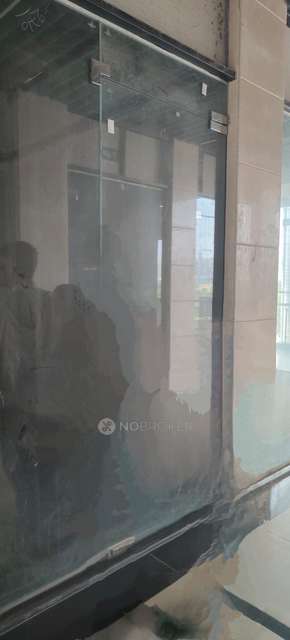 Shop in Kw Delhi 6, Ghaziabad for sale 