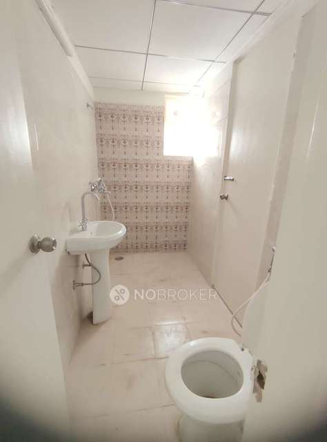 3 BHK Flat In 14th Avenue Gaur City 2 For Sale  In 14th Avenue Gaur City 2