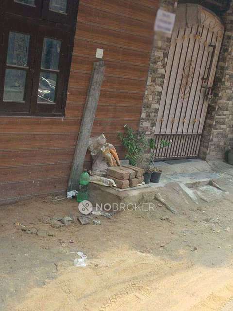 1 BHK House for Rent  In Sector 13 